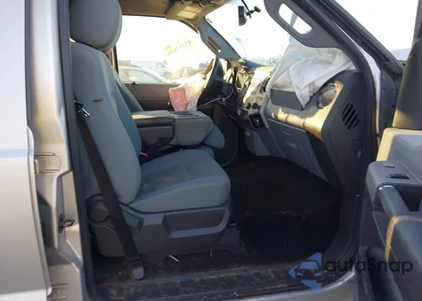 2015 Ford F-250 Xlt z USA, uszkodzony, nr VIN 1FT7W2BT7FEA80070